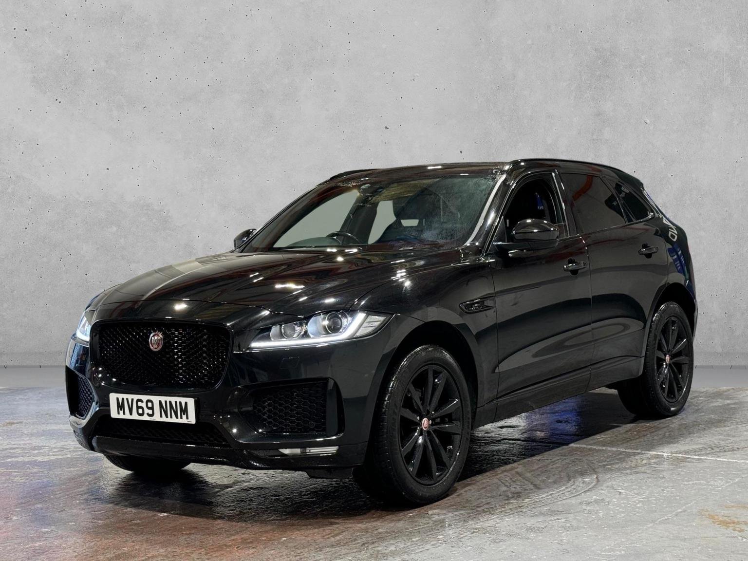 Jaguar F Pace