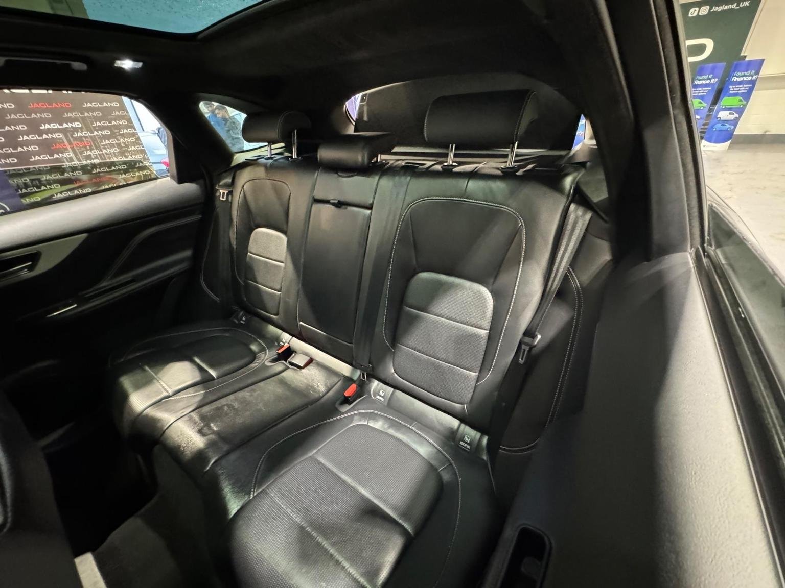 Jaguar F Pace
