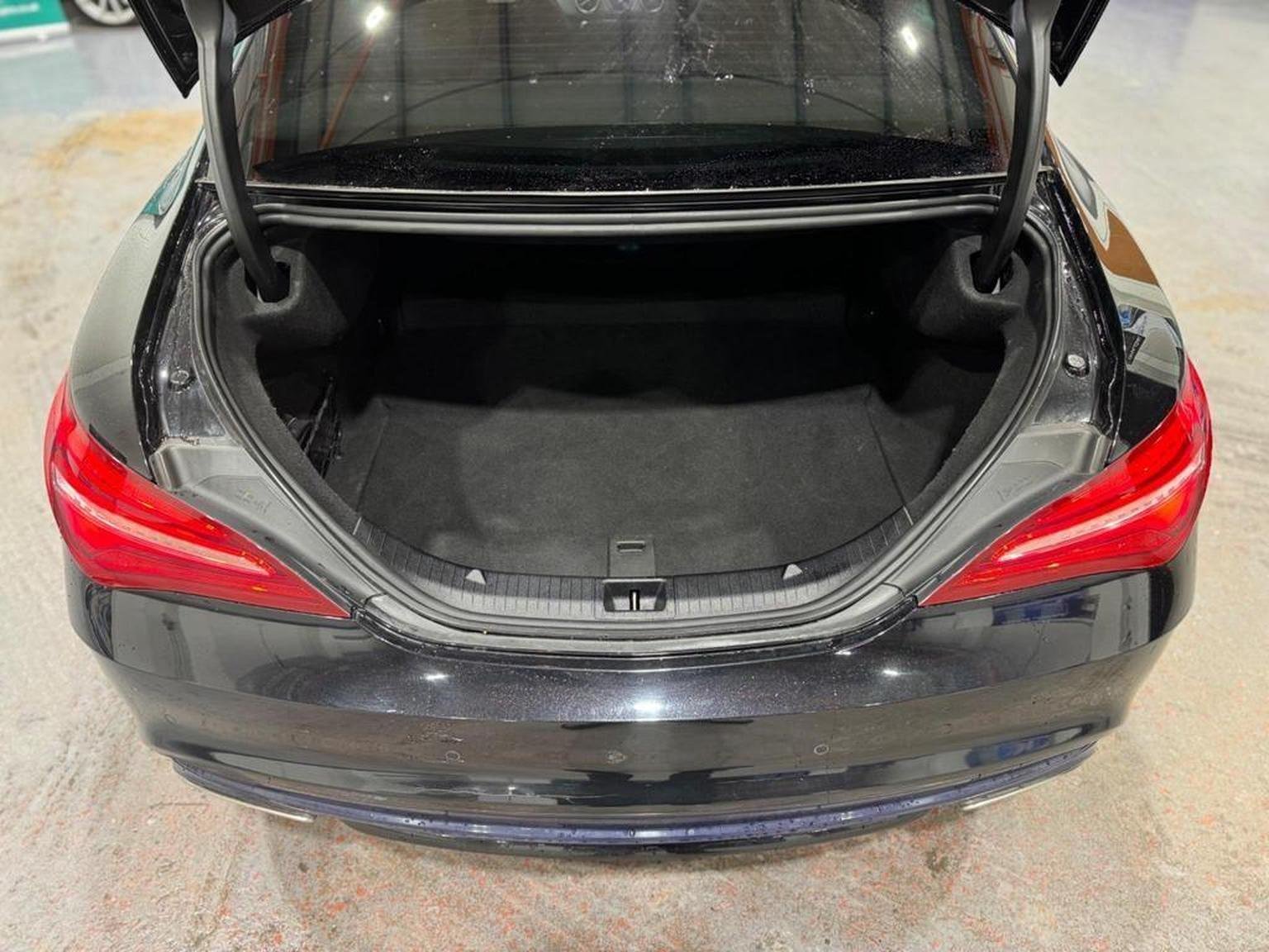 Mercedes Benz CLA