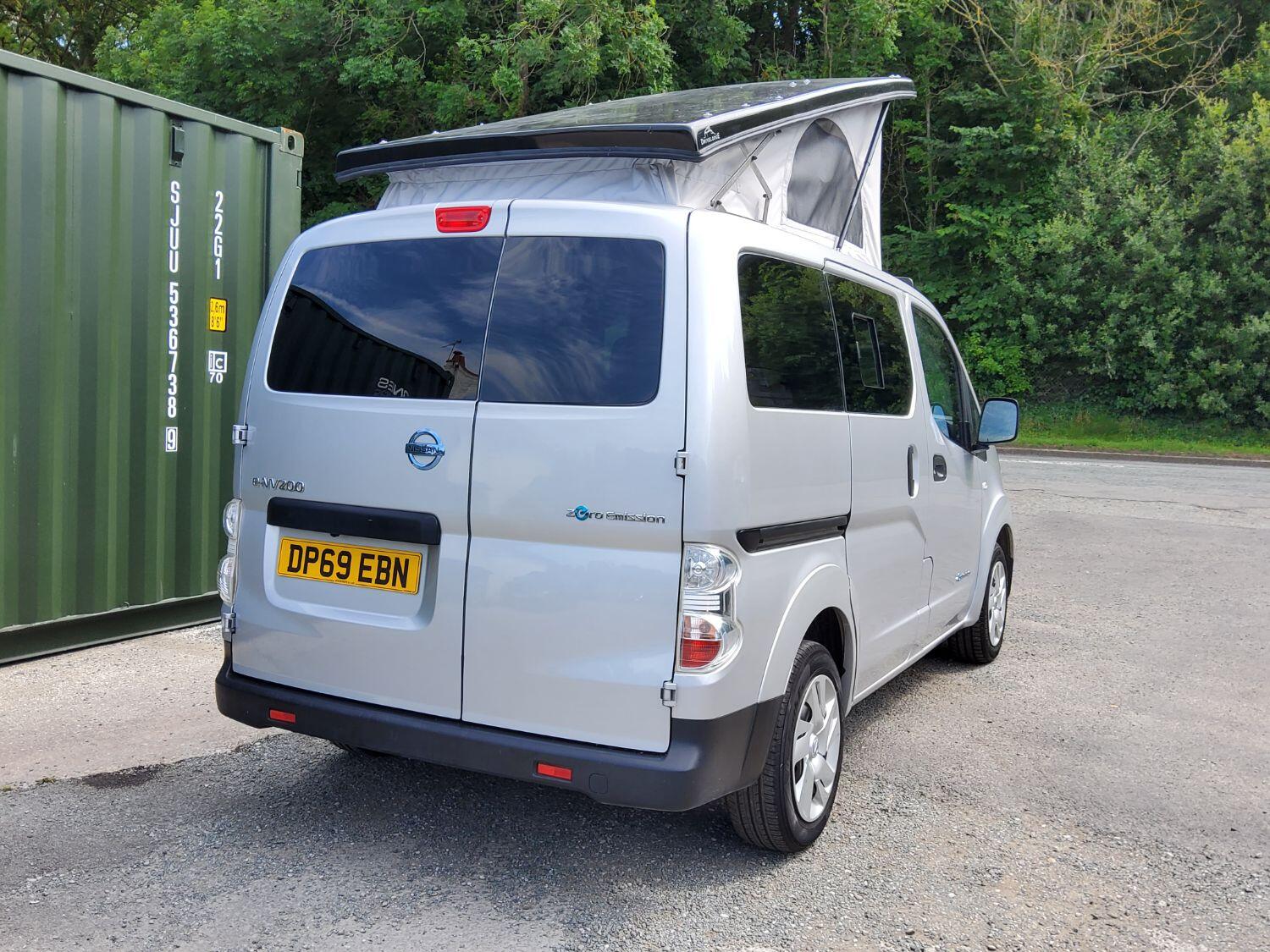 Nissan eNV200