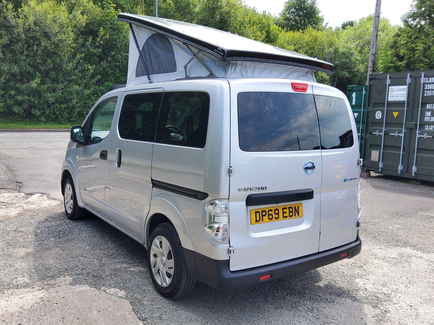 Nissan eNV200