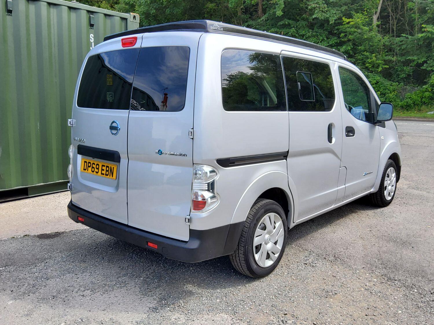 Nissan eNV200