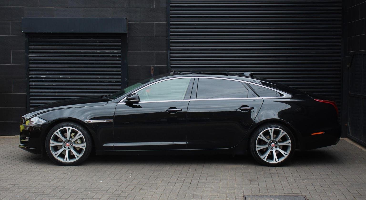 Jaguar XJ