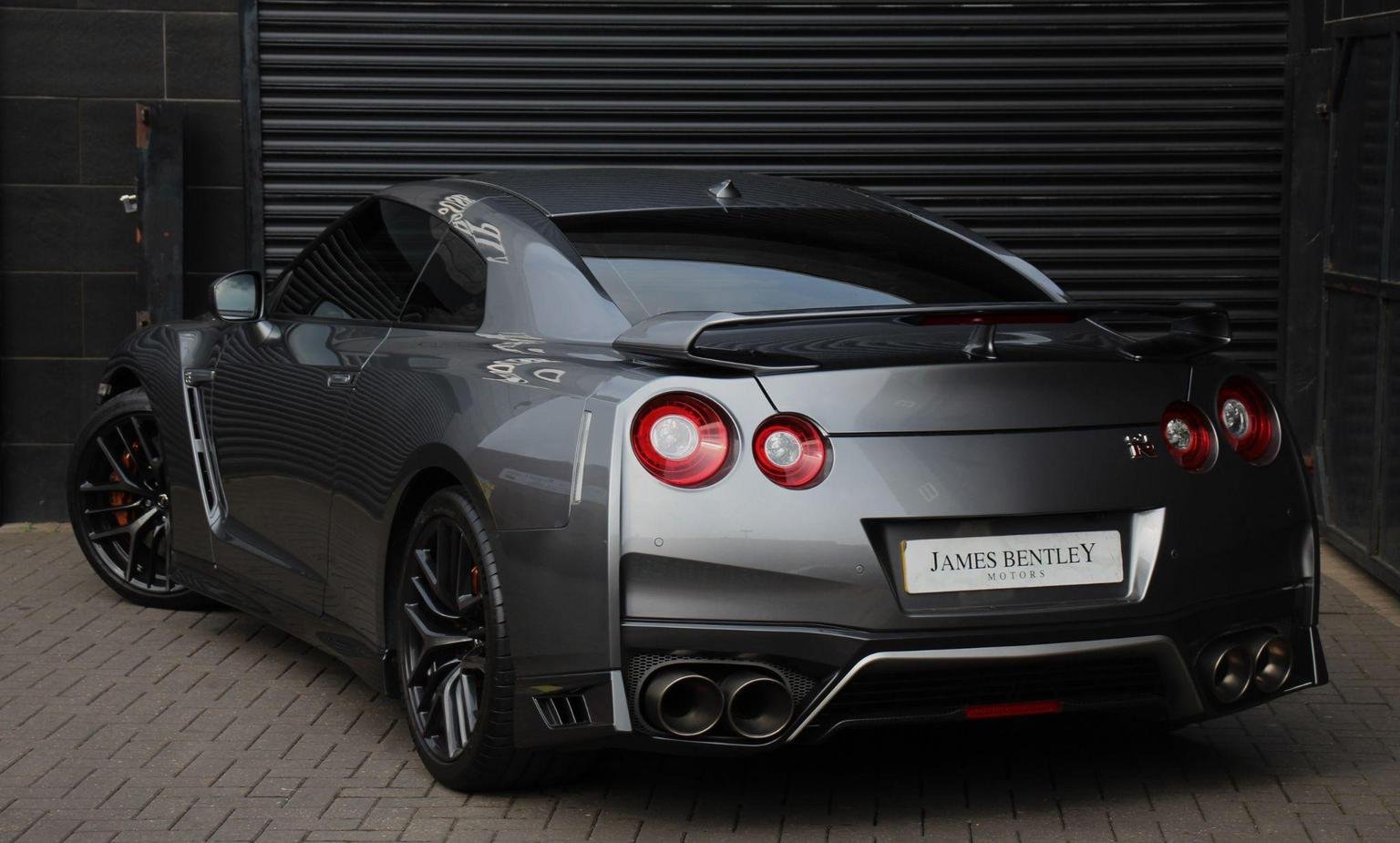Nissan Gt R