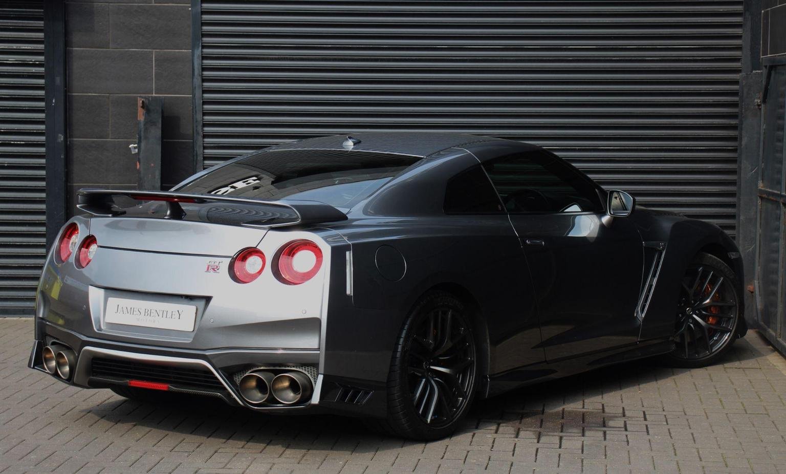 Nissan Gt R