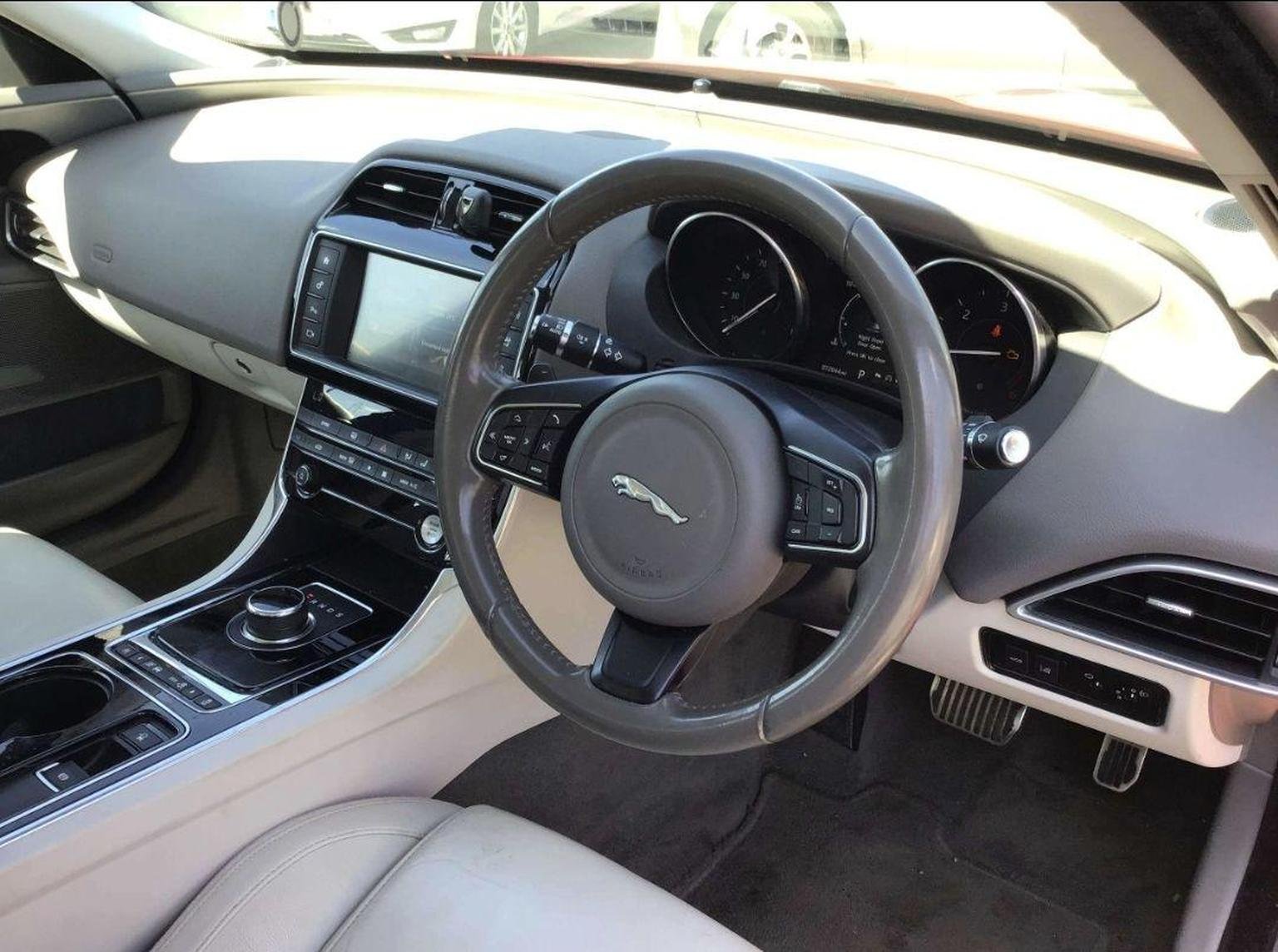 Jaguar XE