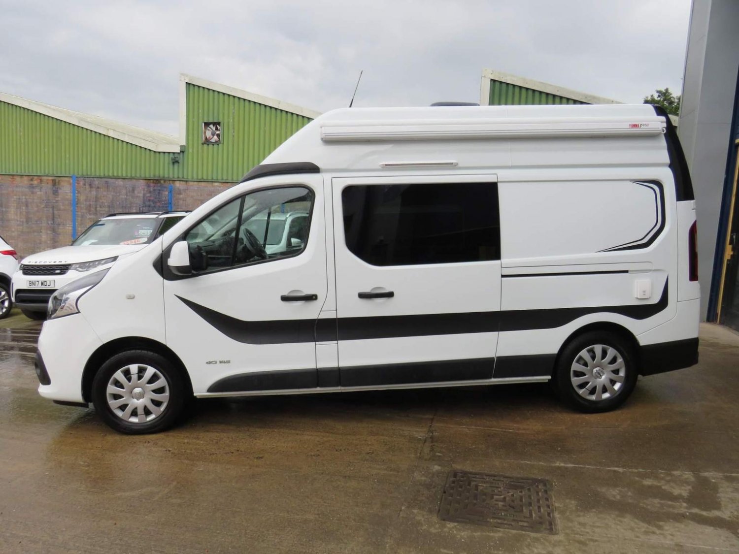Nissan NV300