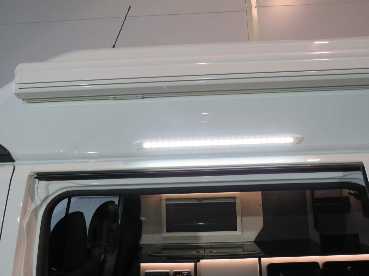 Nissan NV300