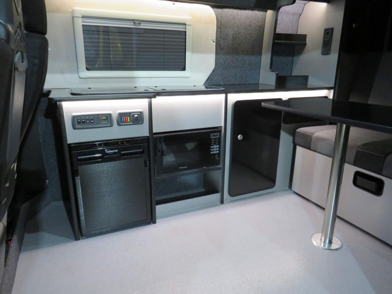 Nissan NV300