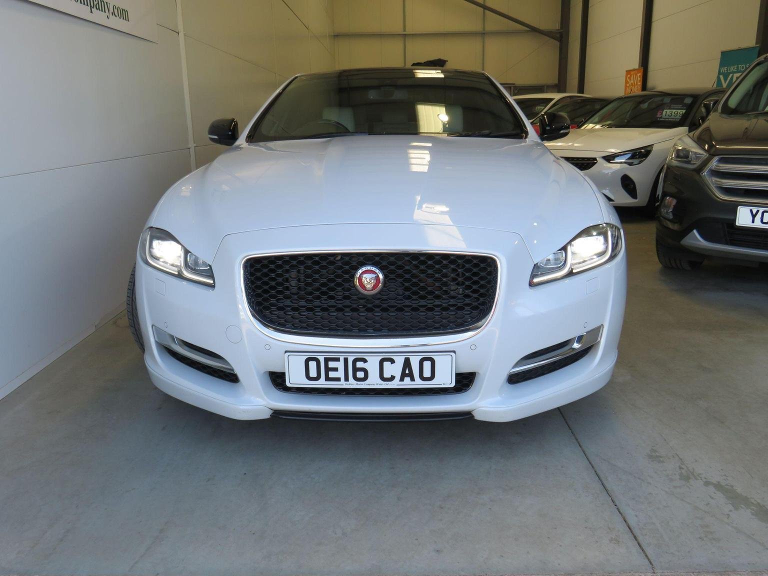 Jaguar XJ