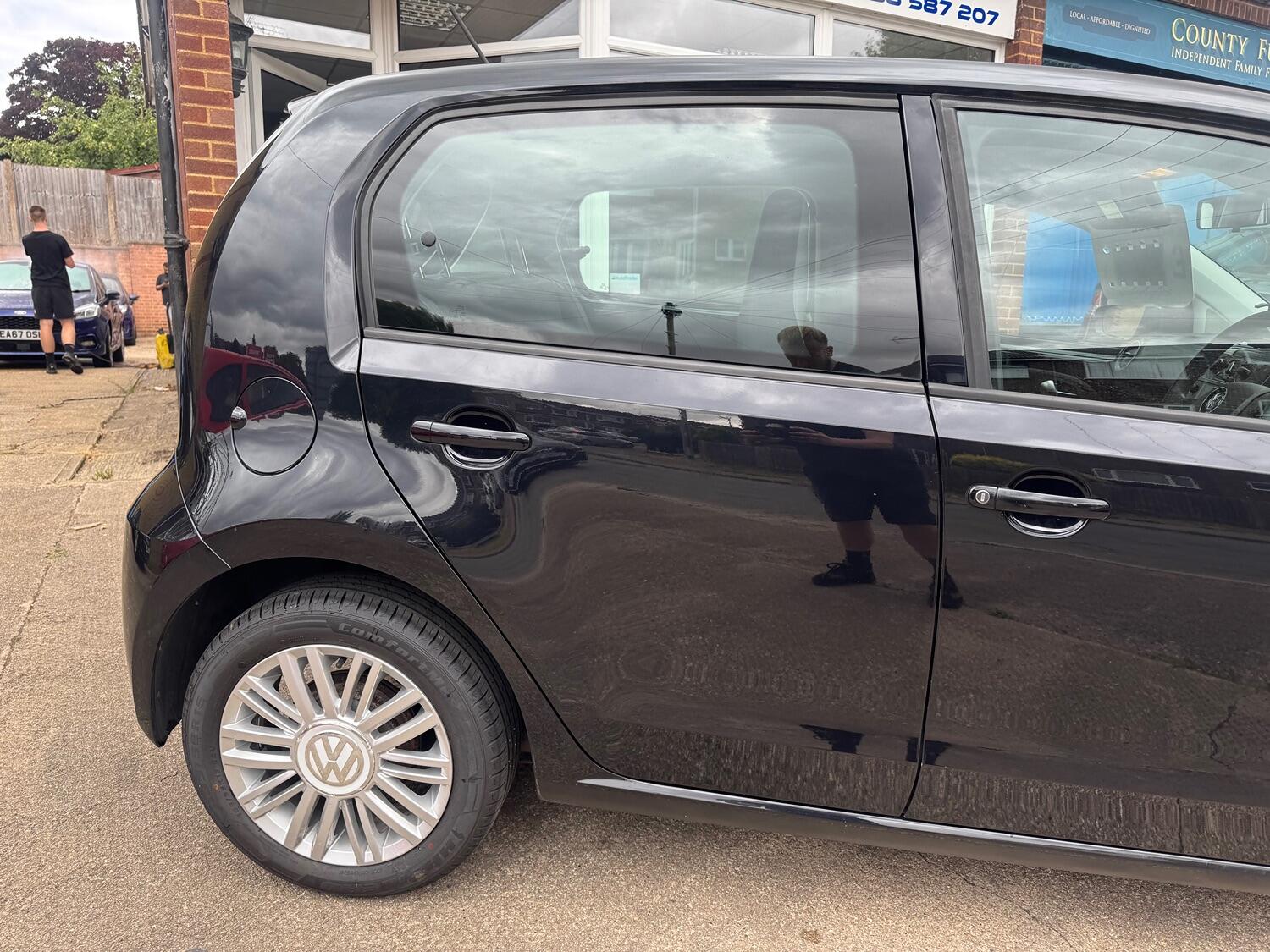 Volkswagen UP
