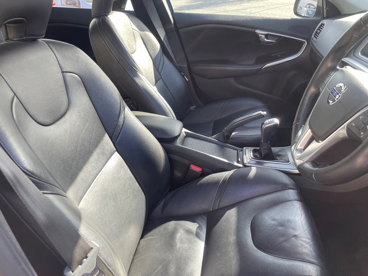 Volvo V40