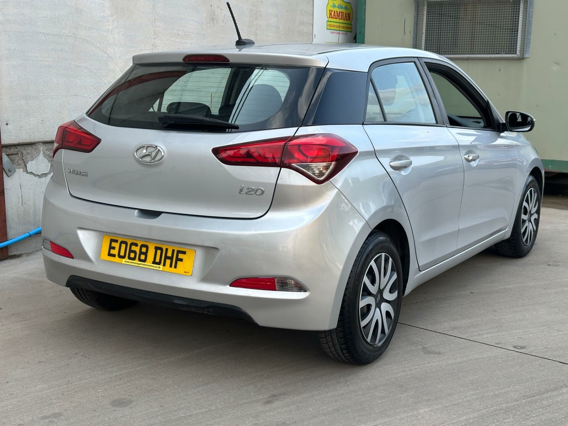 Hyundai i20