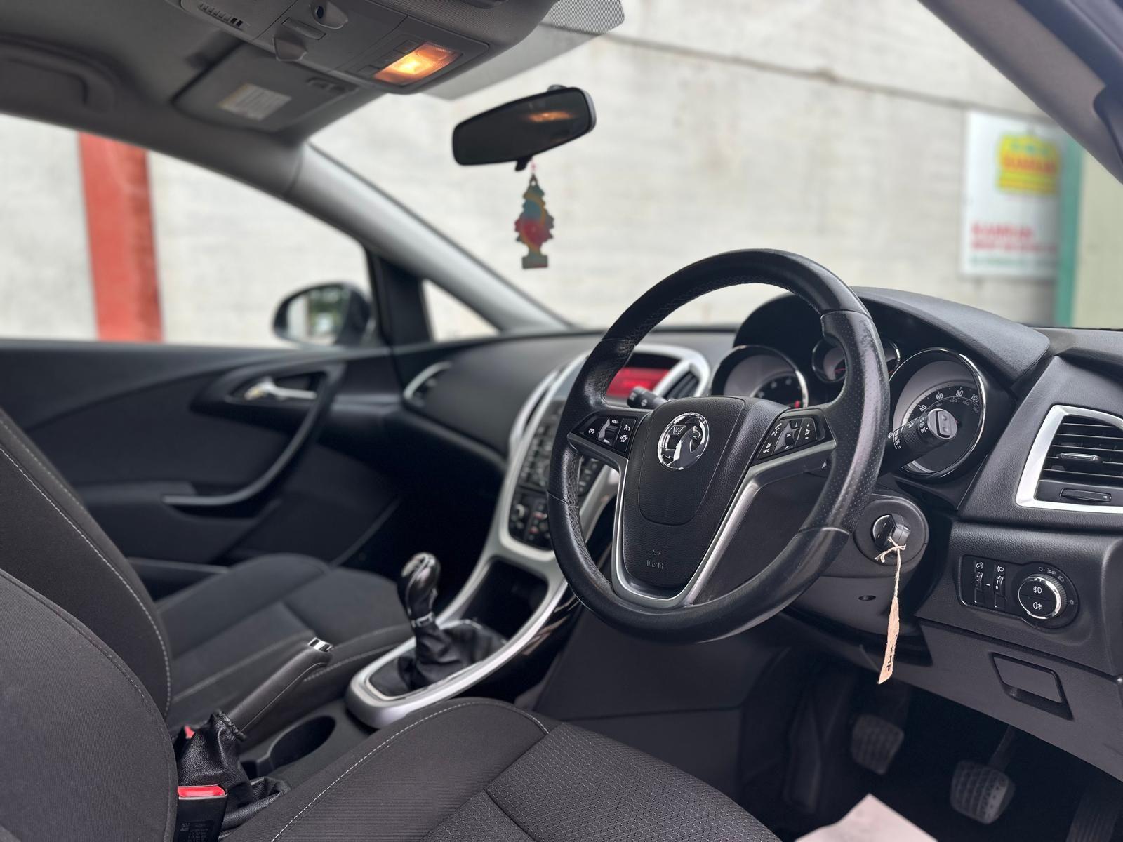 Vauxhall Astra