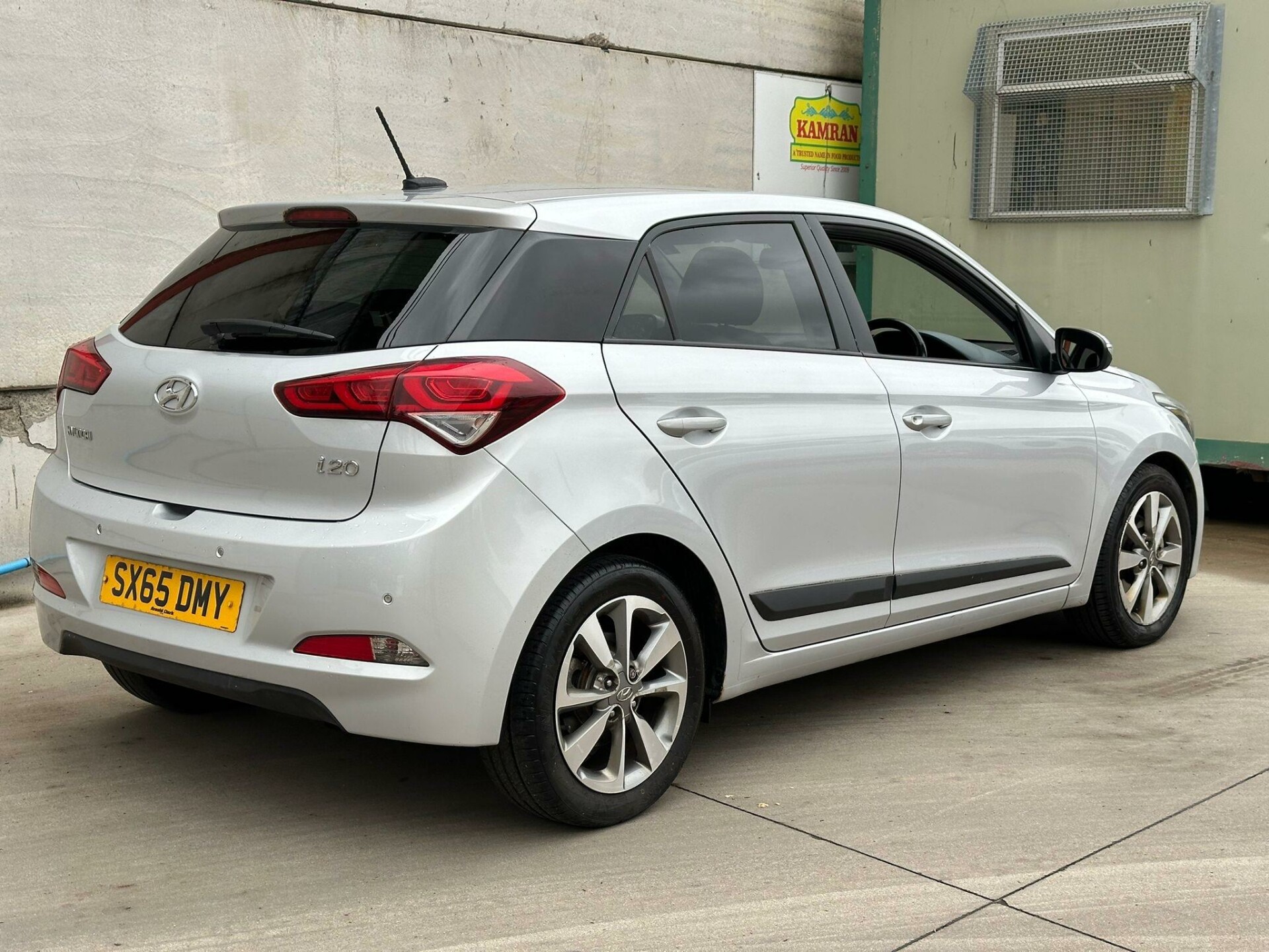Hyundai i20