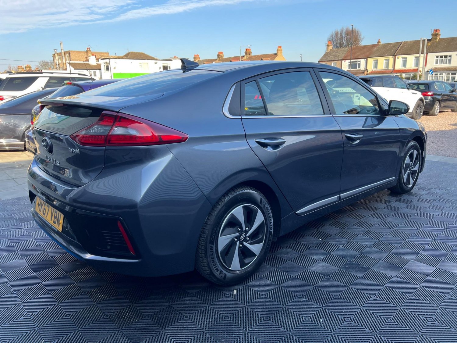 Hyundai IONIQ