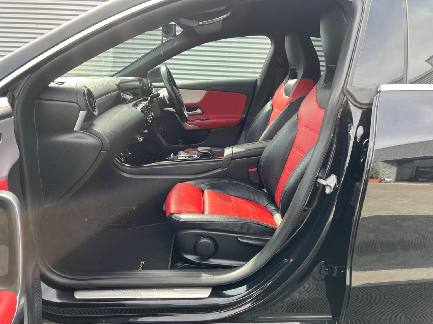 Mercedes Benz CLA
