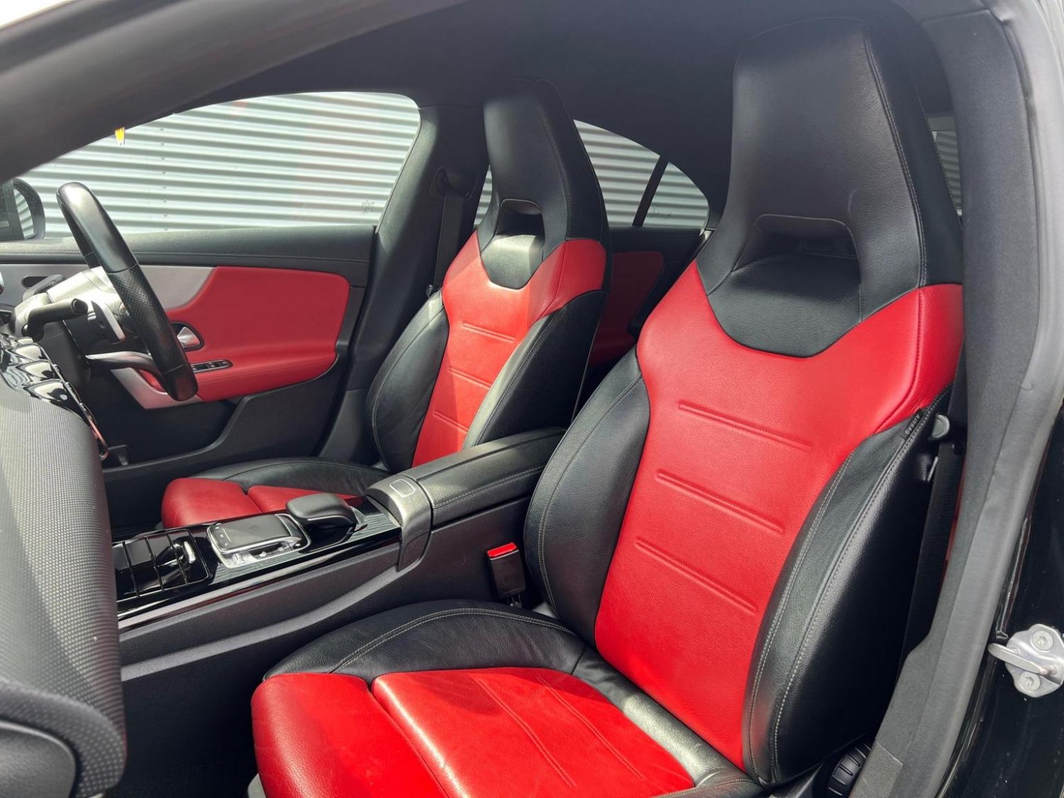 Mercedes Benz CLA