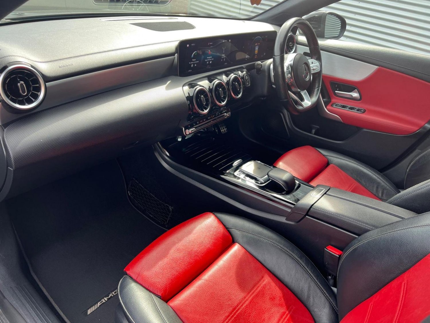 Mercedes Benz CLA
