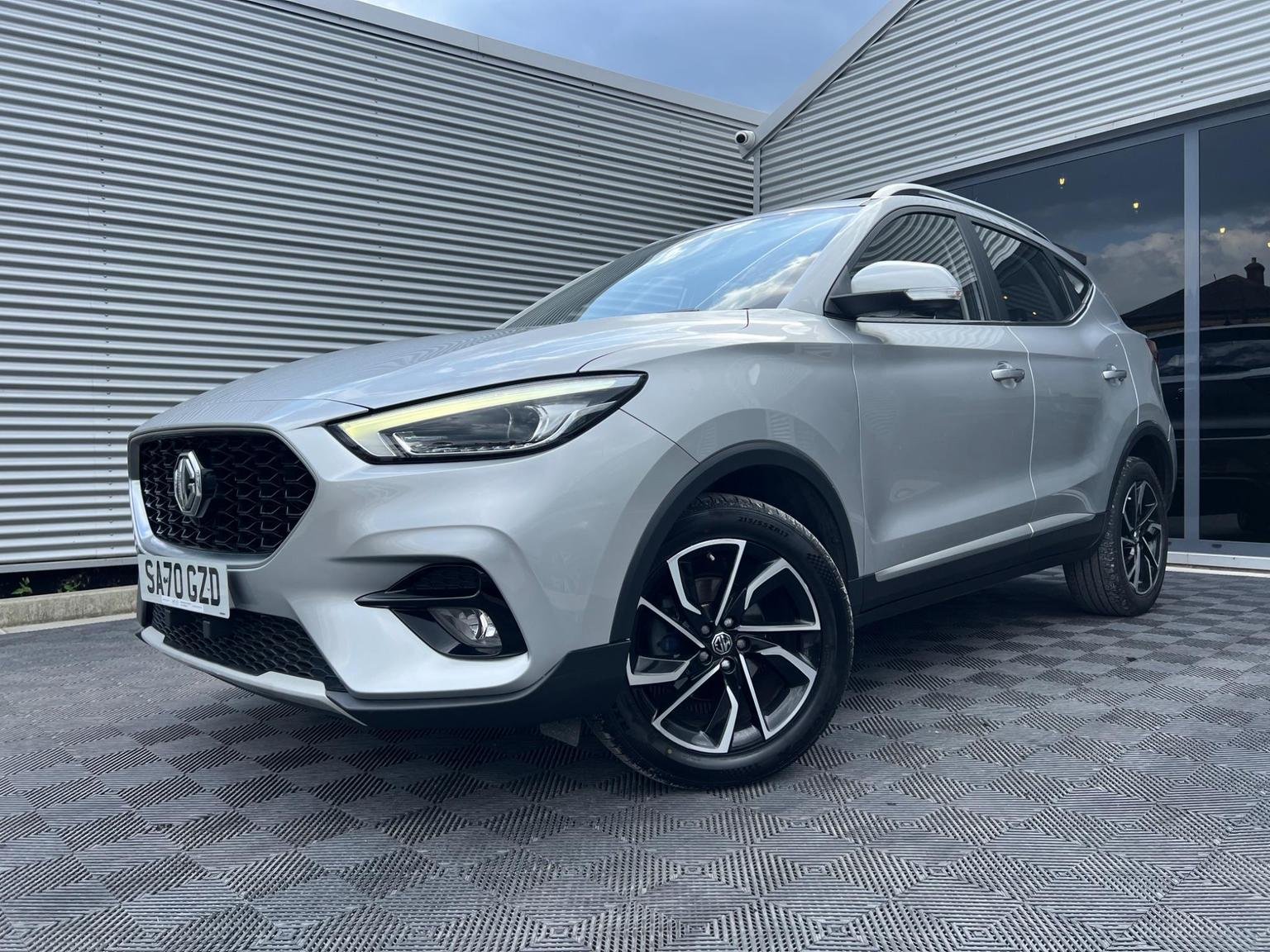 MG ZS