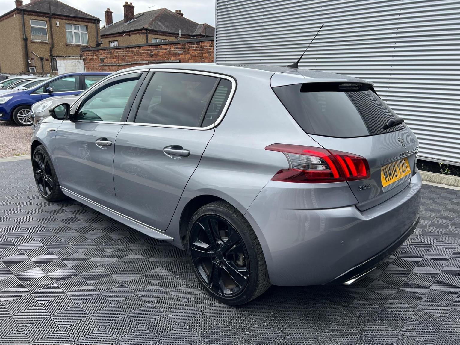 Peugeot 308
