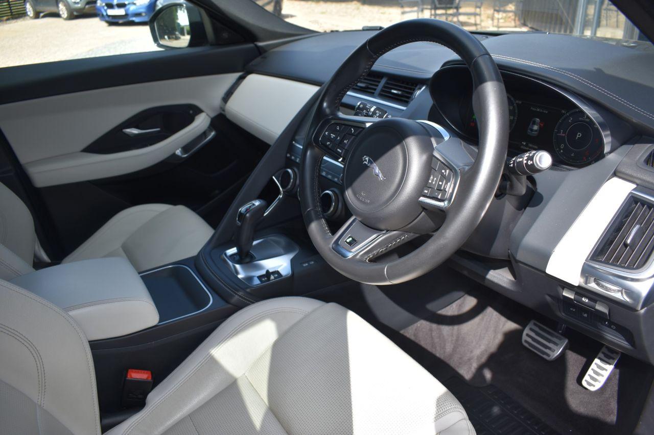 Jaguar E Pace