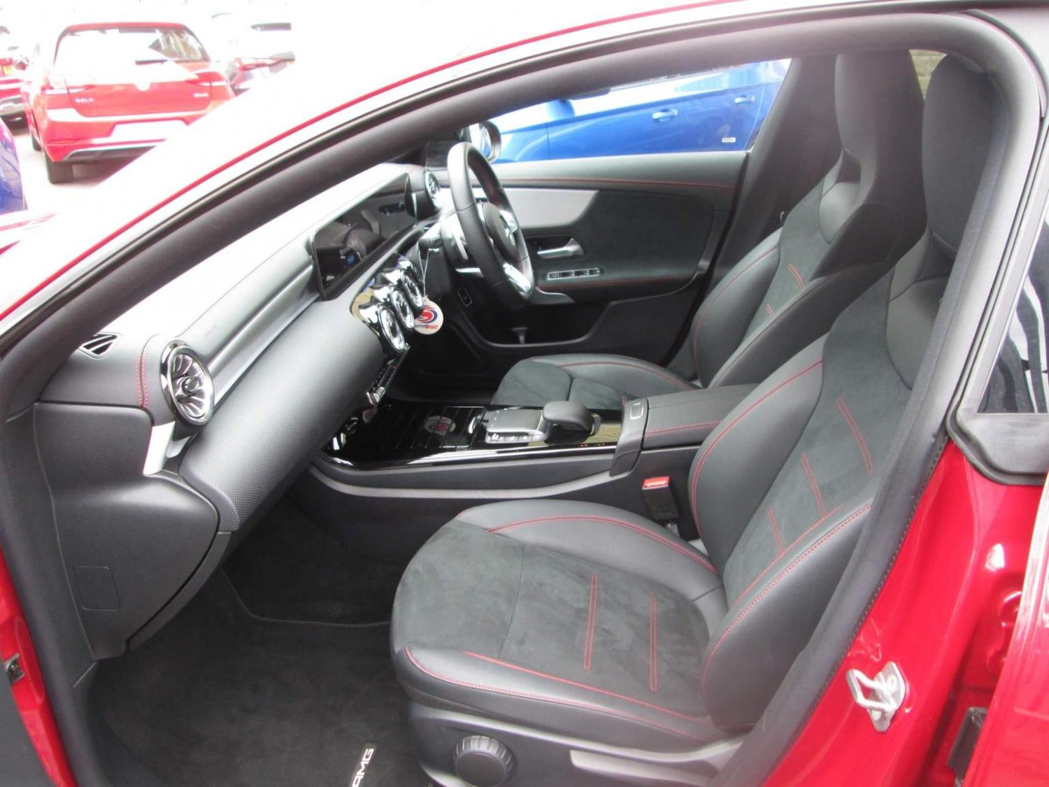 Mercedes Benz CLA