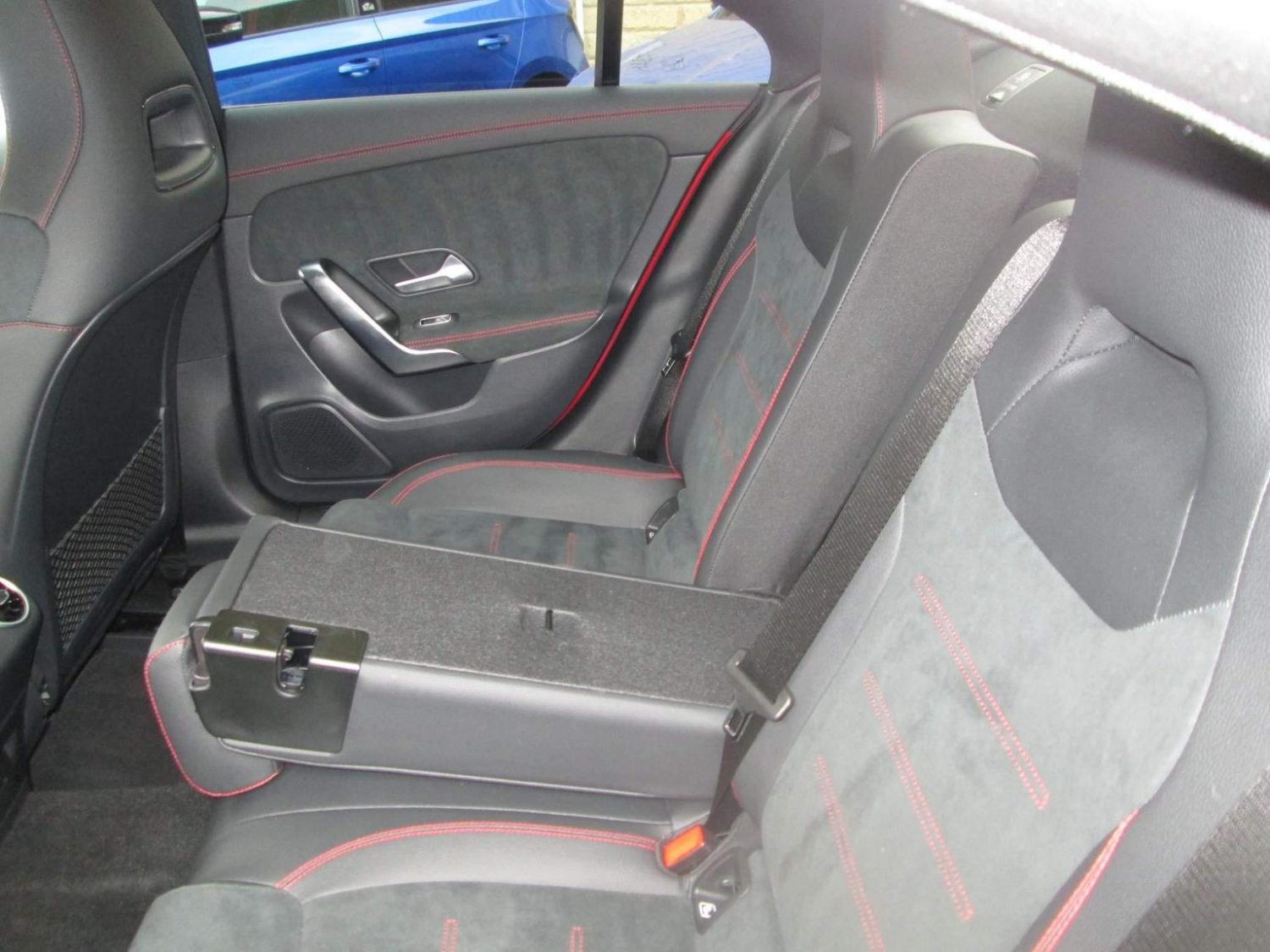 Mercedes Benz CLA