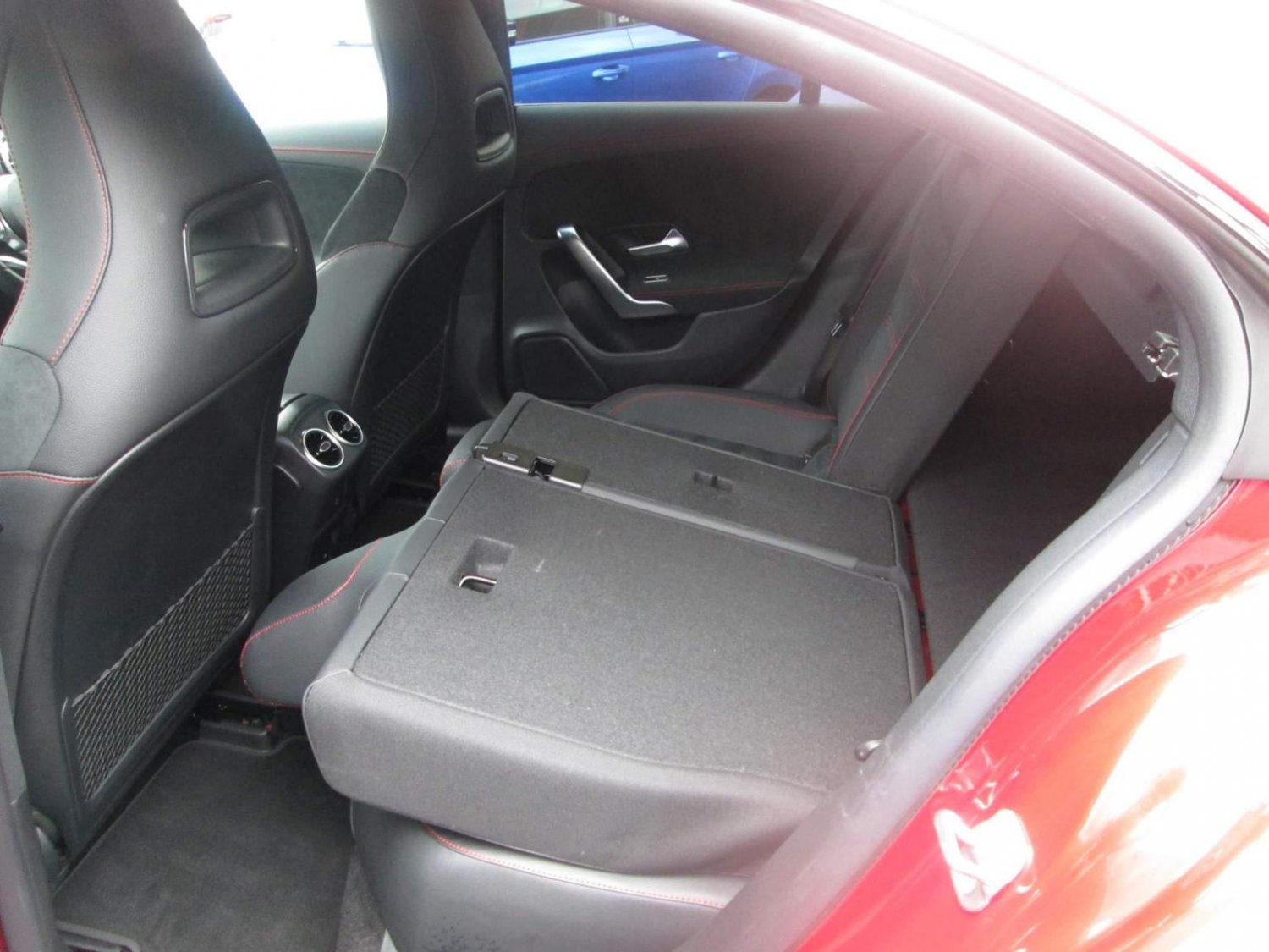 Mercedes Benz CLA