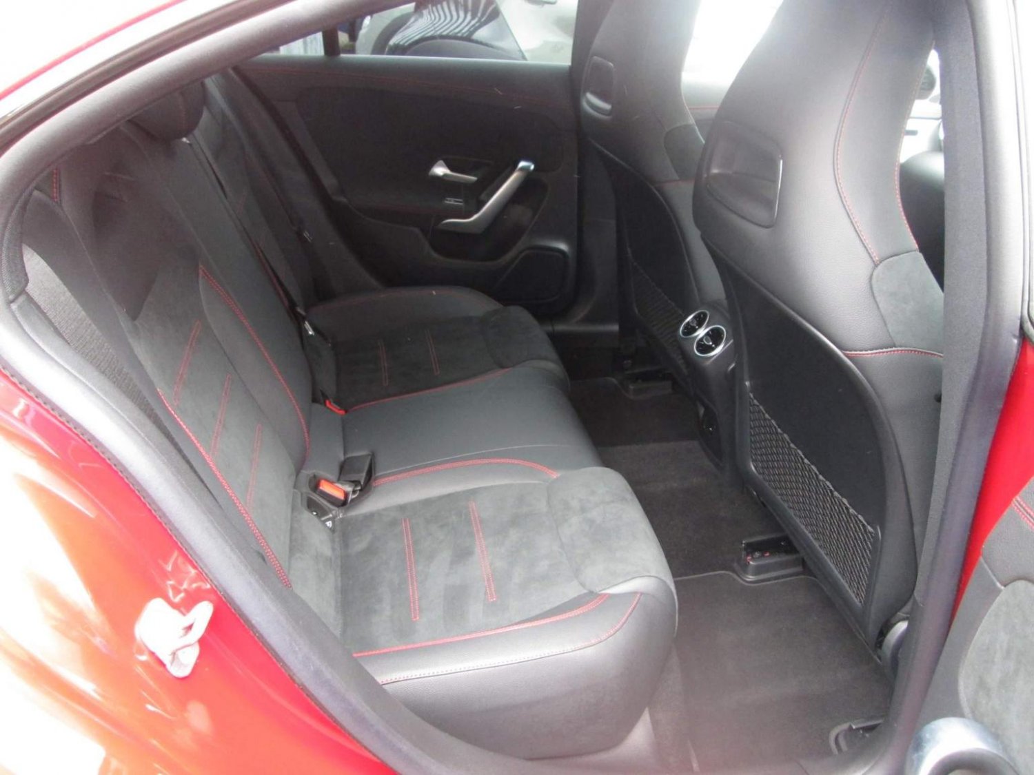 Mercedes Benz CLA
