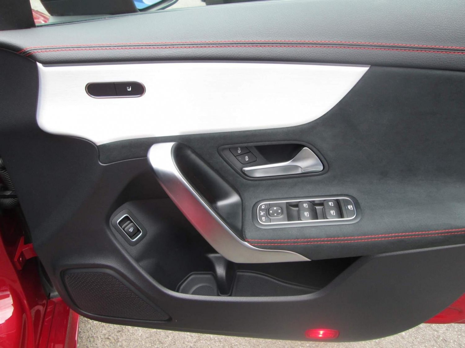 Mercedes Benz CLA