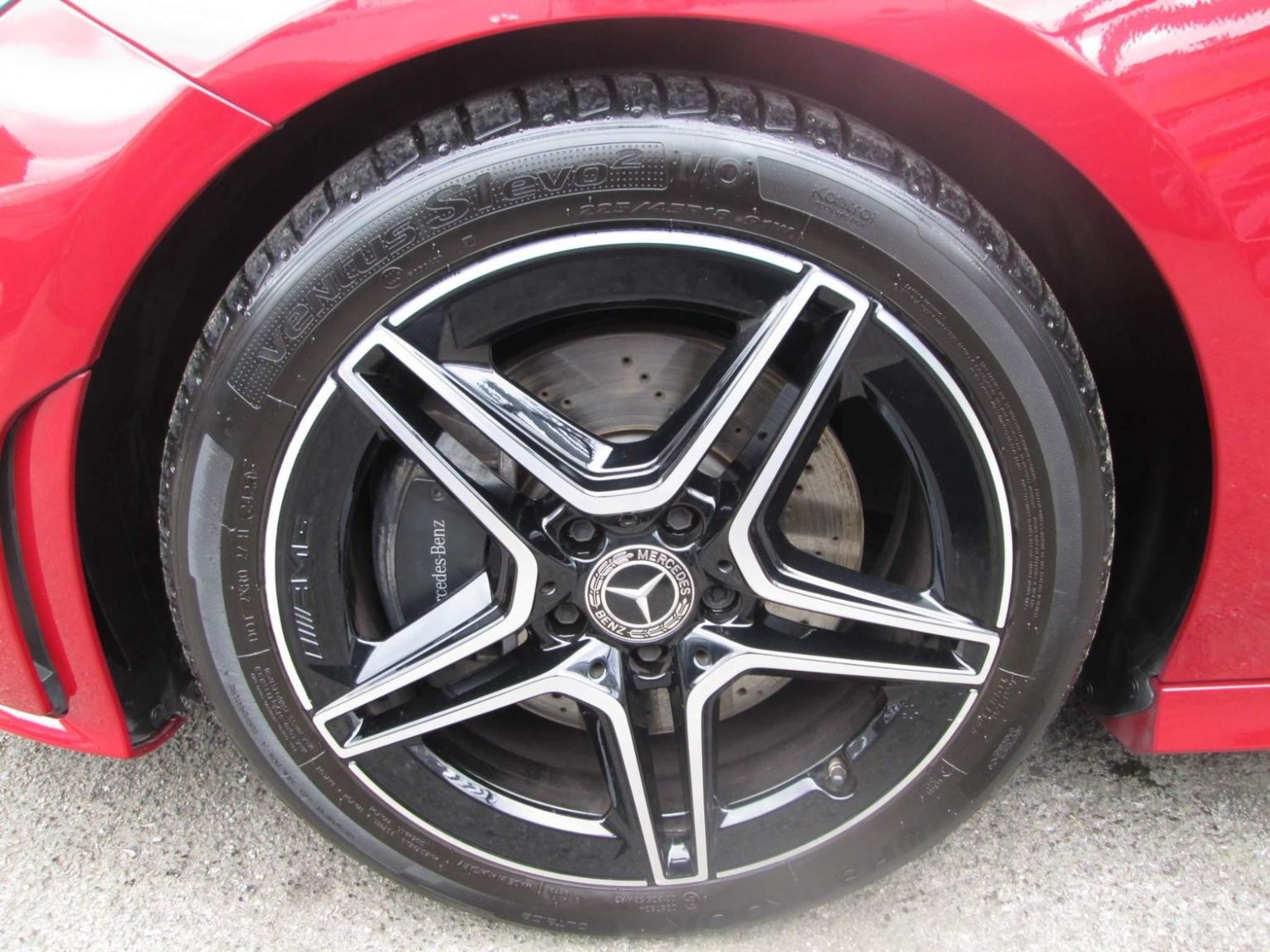 Mercedes Benz CLA
