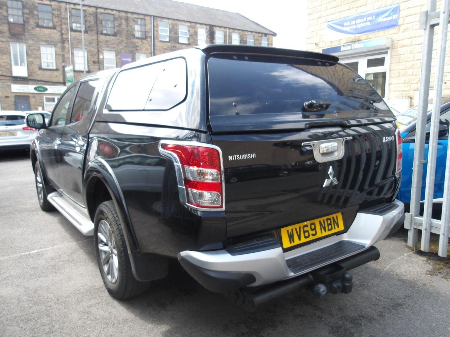 Mitsubishi L200