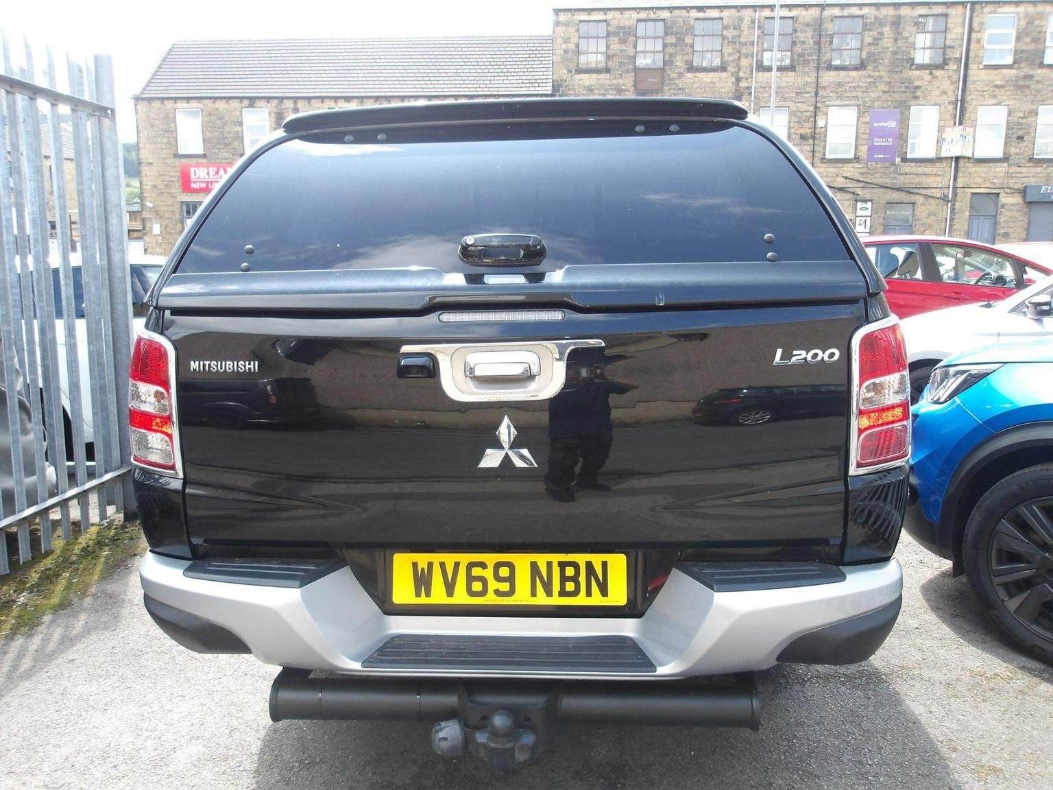 Mitsubishi L200