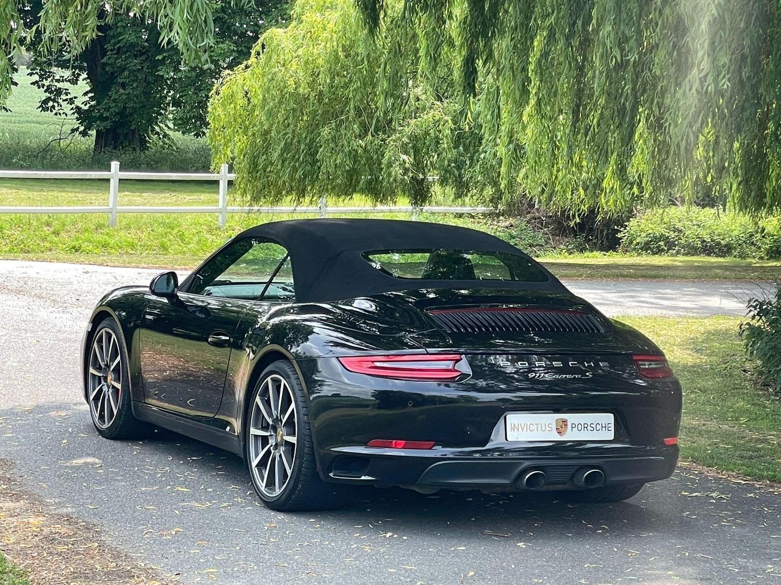 Porsche 911