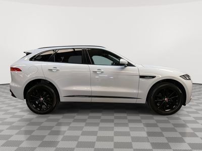 Jaguar F Pace