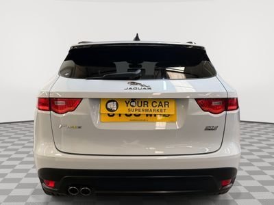 Jaguar F Pace