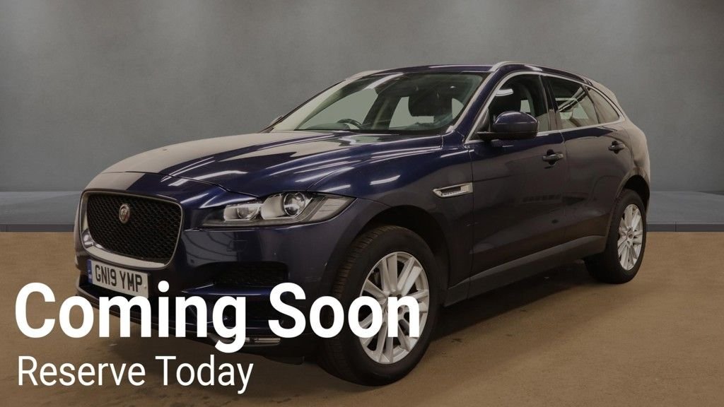 Jaguar F Pace
