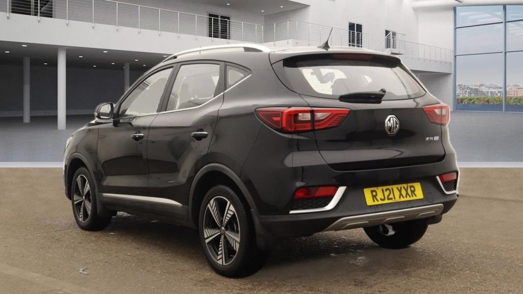 MG ZS