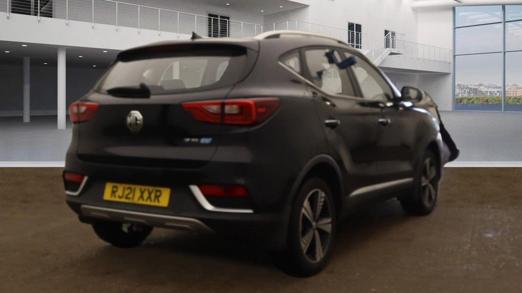 MG ZS