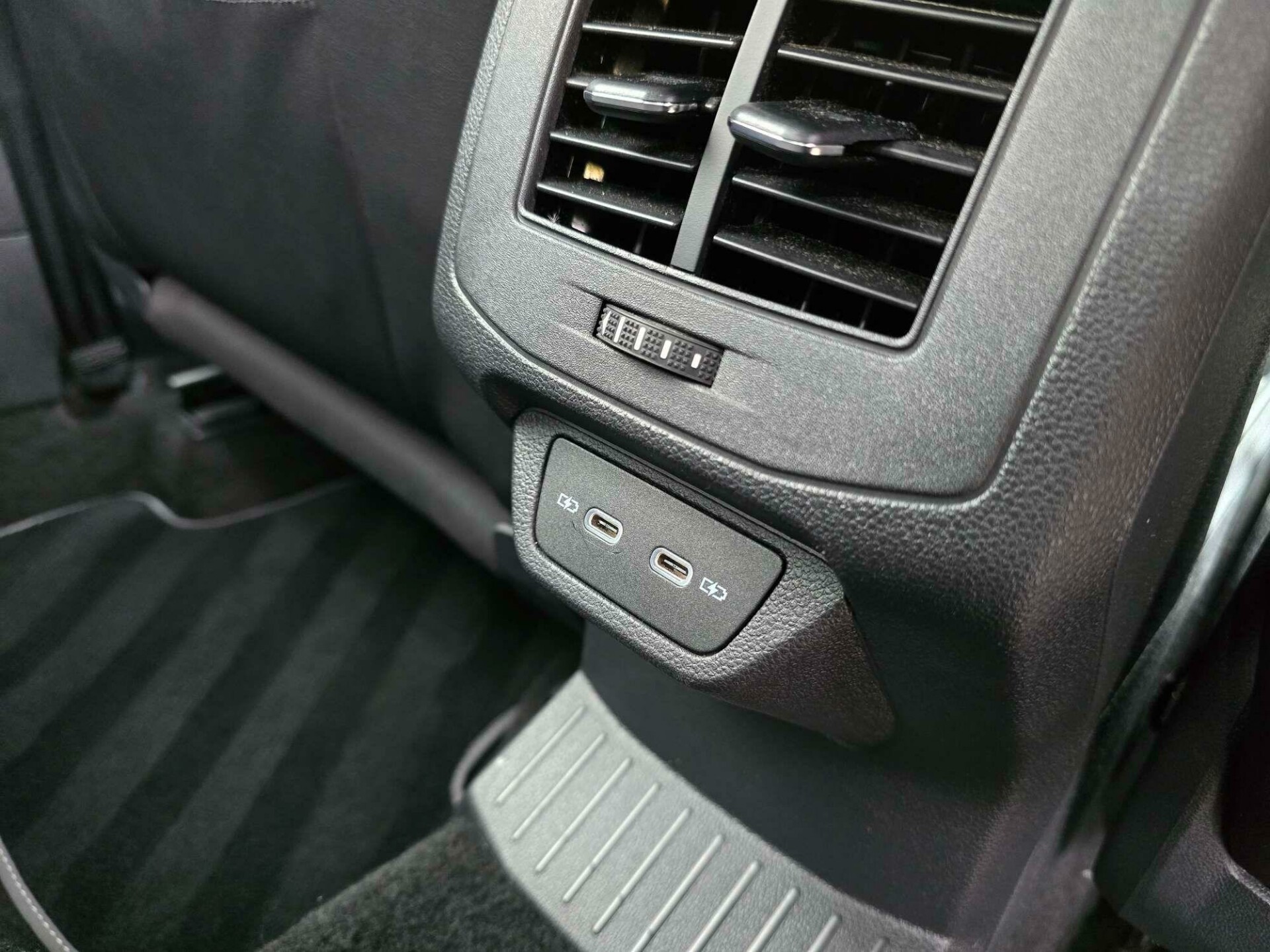 Volkswagen T Roc