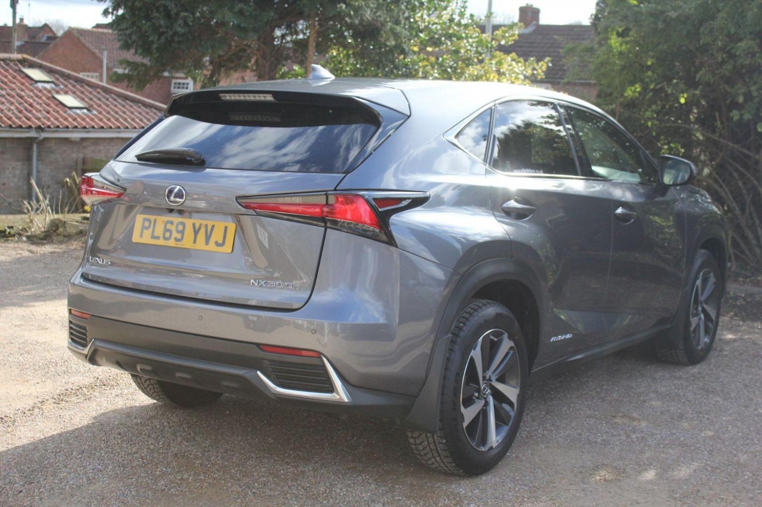 Lexus NX 300h