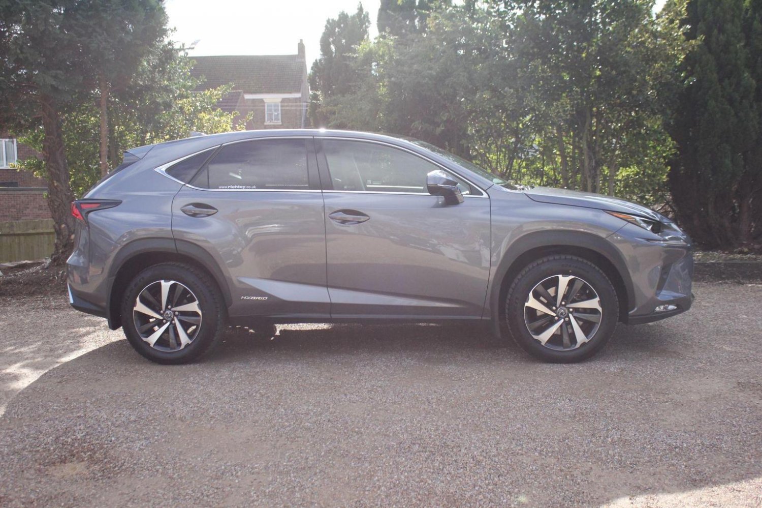 Lexus NX 300h