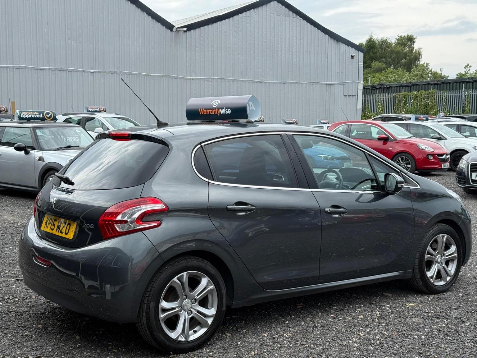 Peugeot 208