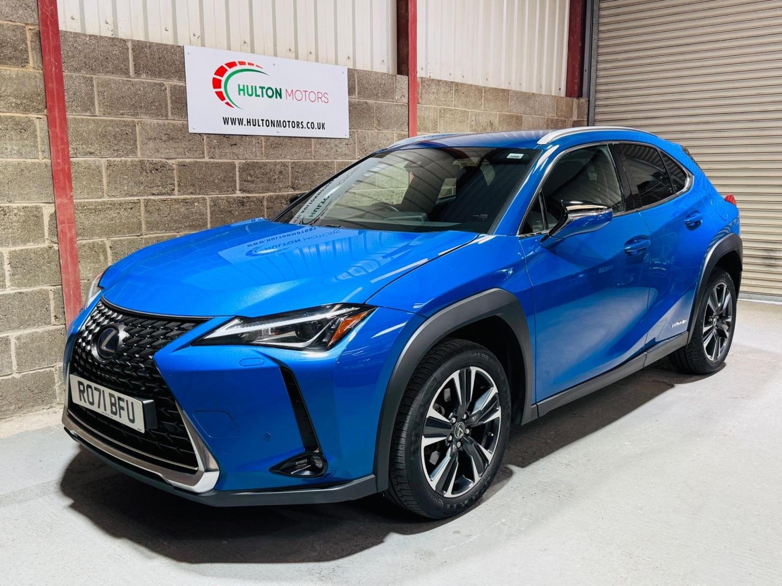 Lexus UX