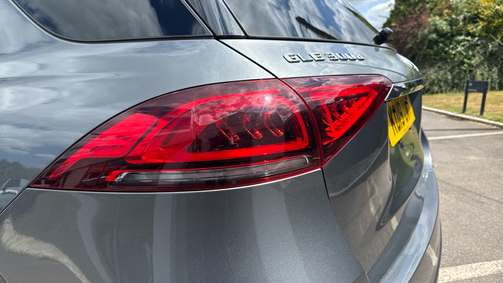 Mercedes Benz GLE-CLASS