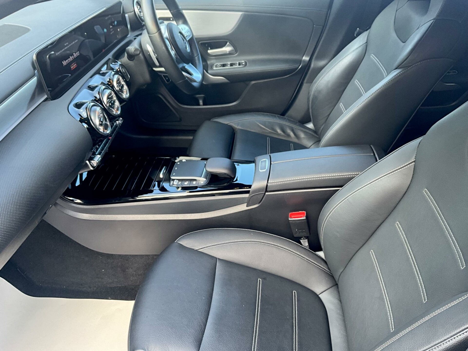 Mercedes Benz CLA