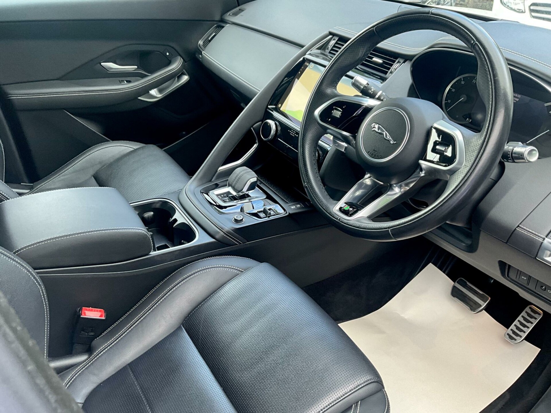 Jaguar E Pace