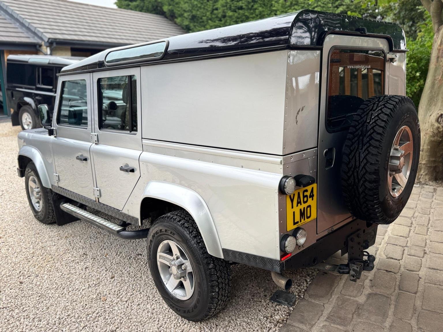 Land Rover 110