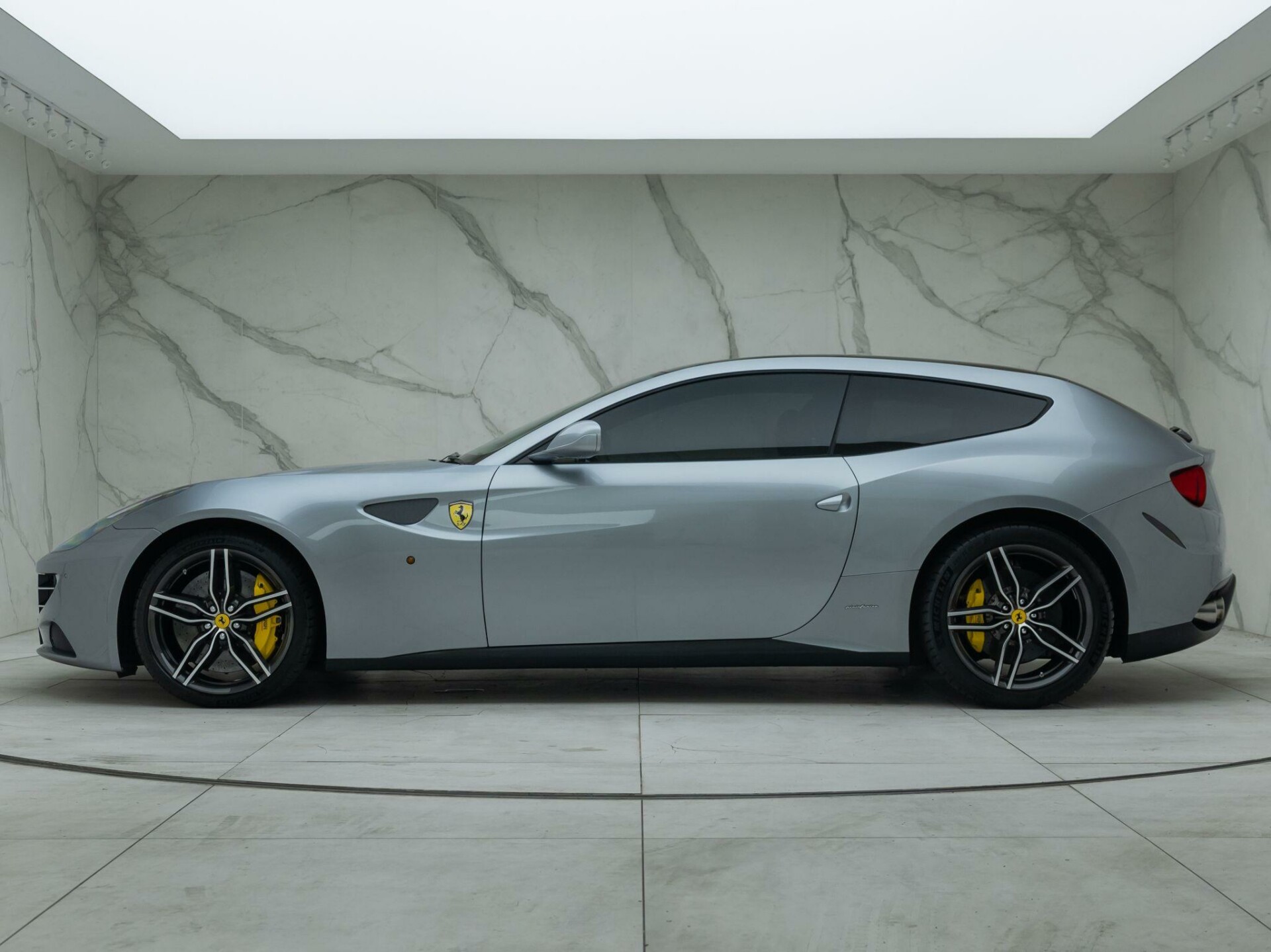 Ferrari FF